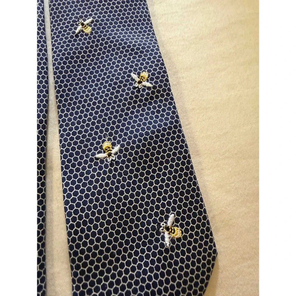 J.CREW Outlet Honeycomb Bee Silk Tie Mens OS Embroidered Geometric